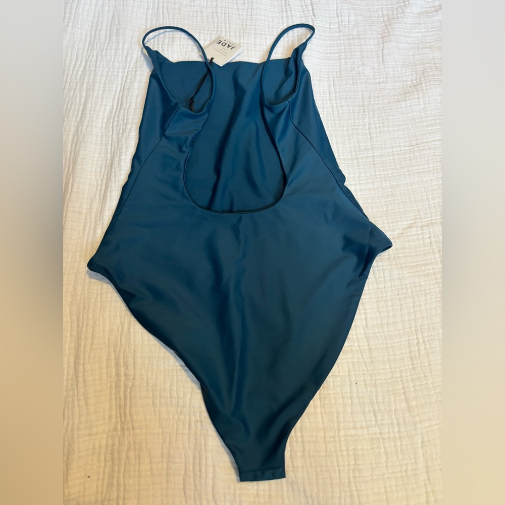 JADE Swim
Trophy One Piece Viridian - Picture 5 of 7